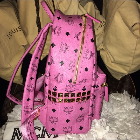 **SOLD ON MERC** MCM SMALL STARK BACKPACK LIKE NEW - Picture 3 of 3