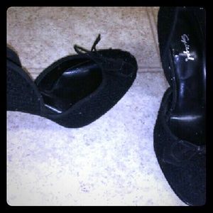 Spiegel black heels size 8
