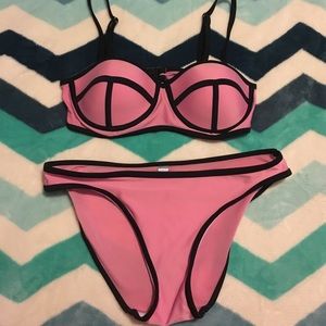 TRADING ** off-brand Triangl style