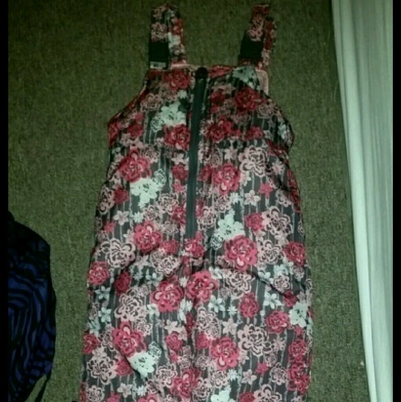 🛍SOLD 🛍London fog toddler girl  size 3T snowsuit