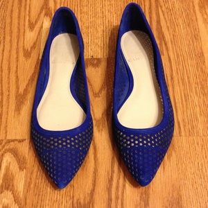 Vince Camuto royal blue suede flats