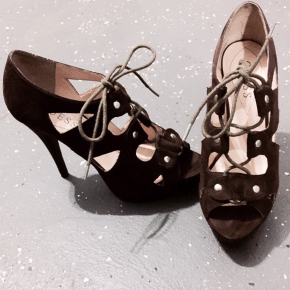 Guess open toe pumps - Picture 2 of 3