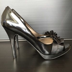 🎉🎉SALE🎉🎉 Carlos Santana Black Peep Toe Pump