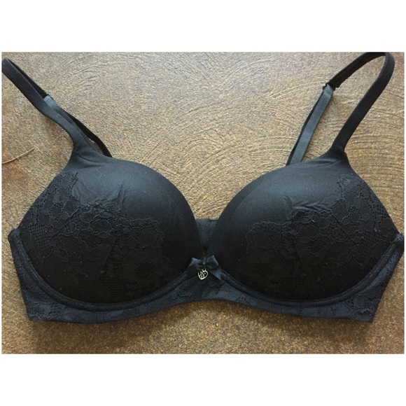 VICTORIAS SECRET Lace Wireless Bra 34C