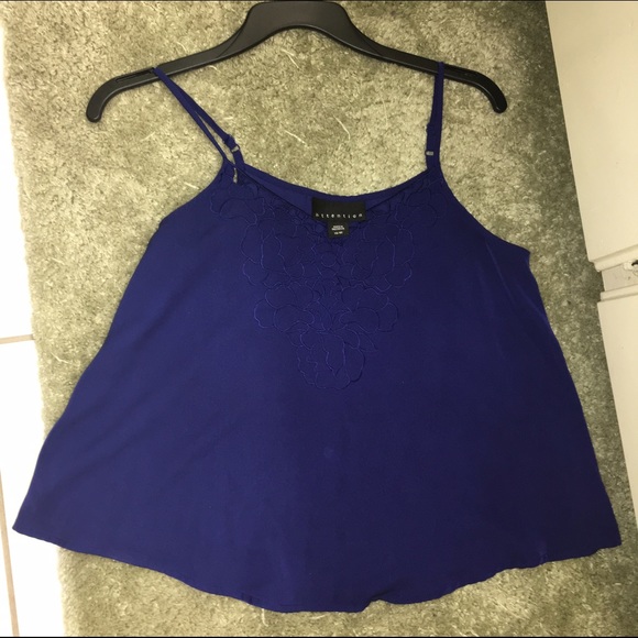 Top - Picture 1 of 1