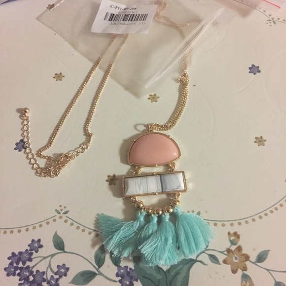 Tassel Chain - Picture 2 of 3