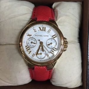 Michael Kors100% authentic woman's watch