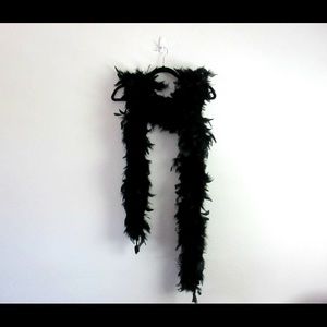 Black Feather Boa