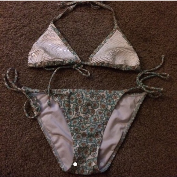 VS BIKINI