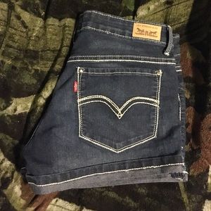 Levi shorts