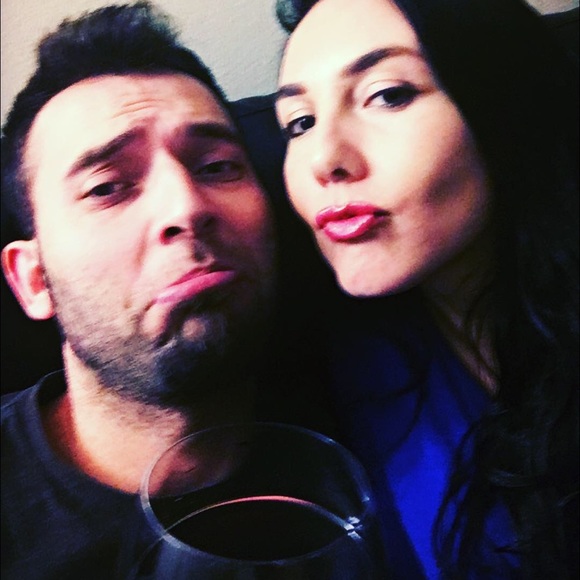 Meet your Posher, Taulant - Picture 2 of 4