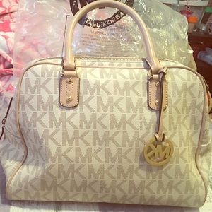 Lightly used but in great shape feel free to offer