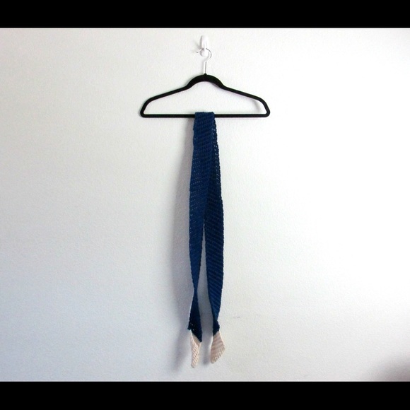 Blue and White Thin Knit Scarf