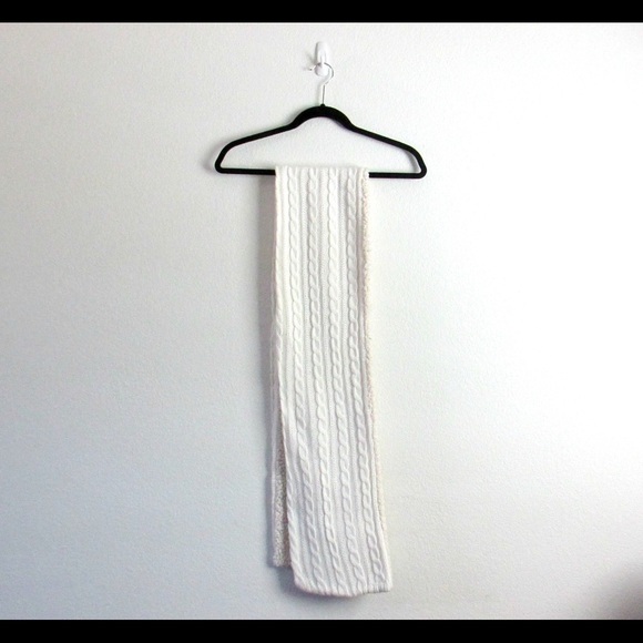 Cozy Vanilla Reversible Scarf