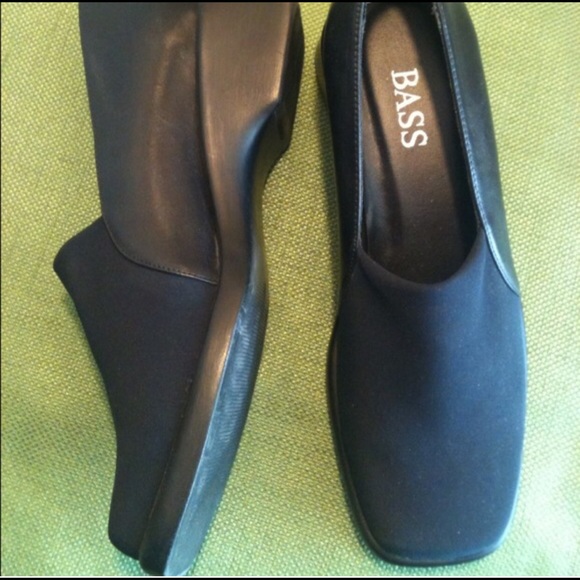 Shoes - Picture 2 of 2