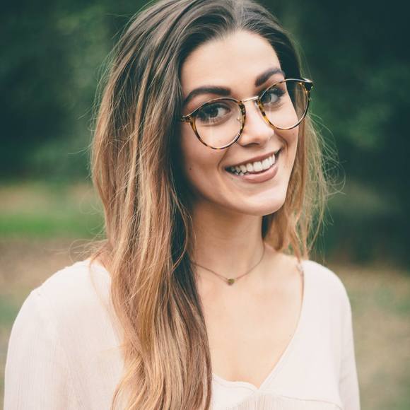 Meet your Posher, Elly - Picture 1 of 1