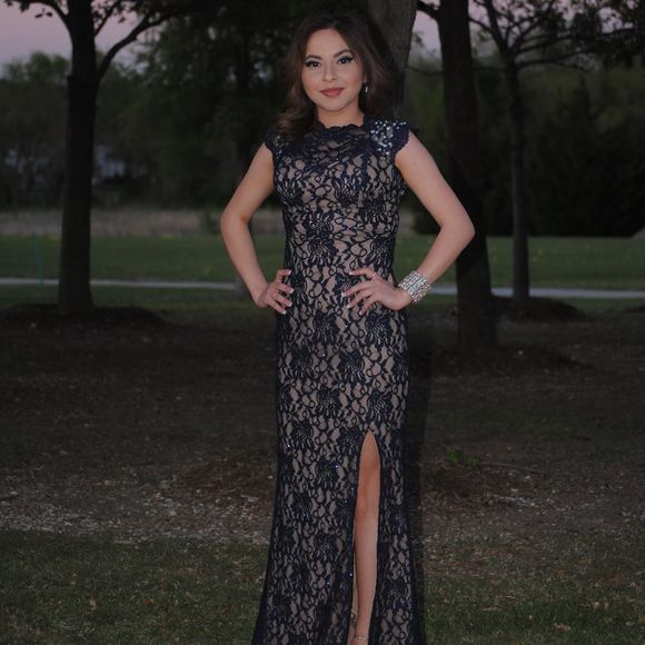 Meet your Posher, Javiera