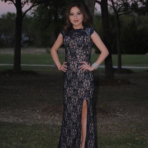 Meet your Posher, Javiera