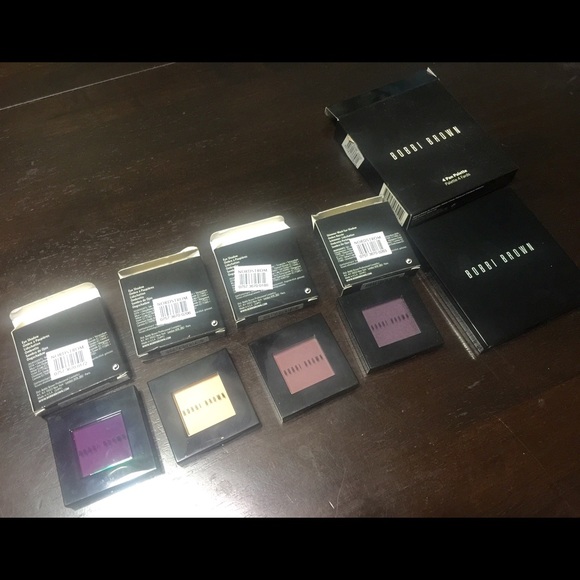 NWT/NIB Bobbi Brown 4 Pan CASE &Eyeshadows