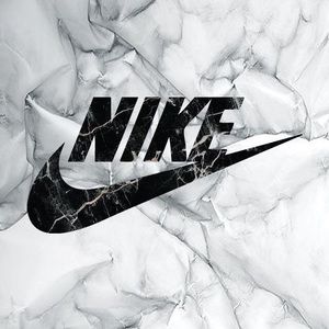 Meet your Posher, Danyelle