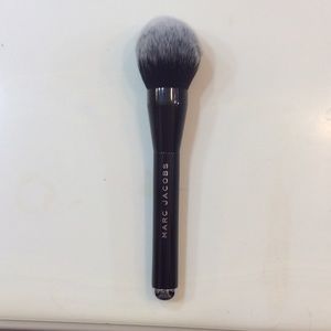 Authentic Marc Jacobs Bronzer Brush