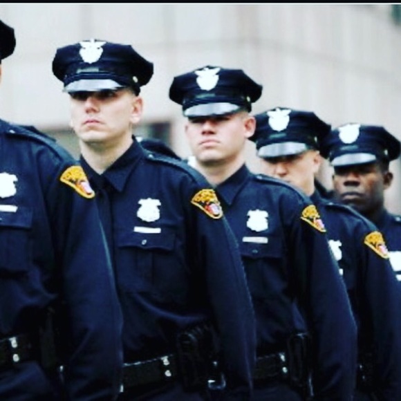 Please pray for the Dallas Texas Police Officers