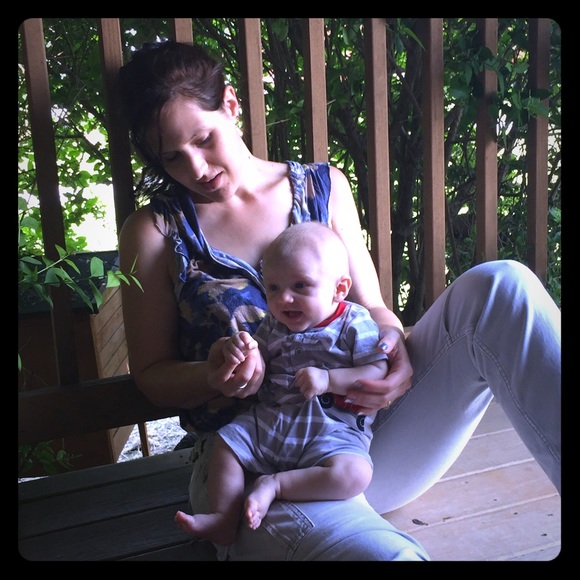 Meet your Posher, Janelle - Picture 1 of 1