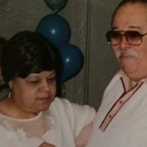 Meet your Posher, Rena