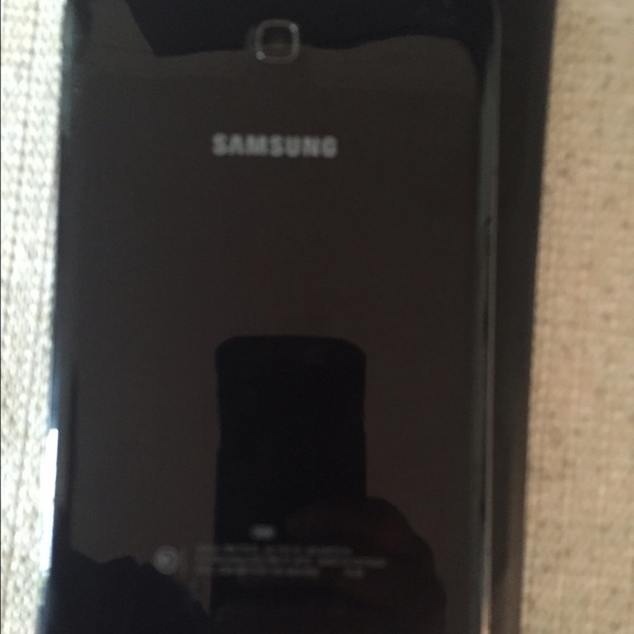 Samsung Galaxy tablet - Picture 2 of 2