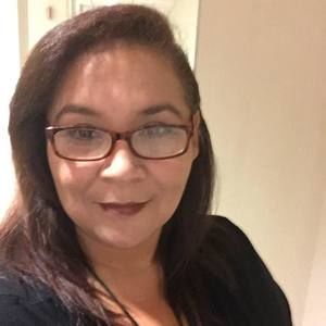 Meet your Posher, Leticia