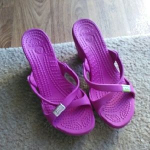 Crocs 3.5" Heels Size 8