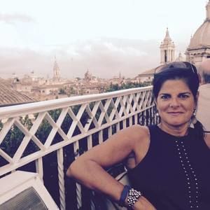 Meet your Posher, Maria elena