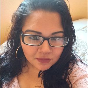 Meet your Posher, Mariluz