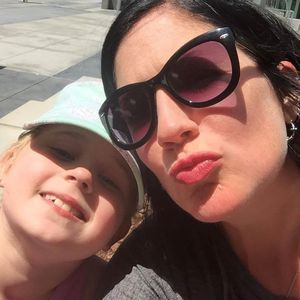 Meet your Posher, Elise