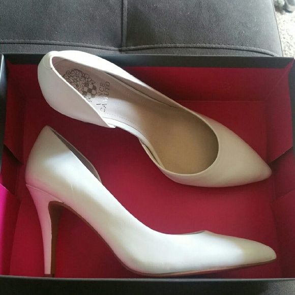 Vince Camuto Pumps