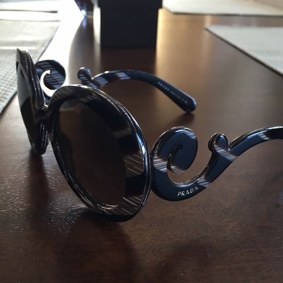 Prada swirl sunglasses w/ stripped print