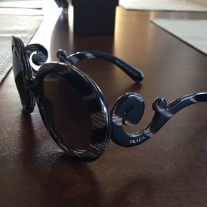 Prada swirl sunglasses w/ stripped print