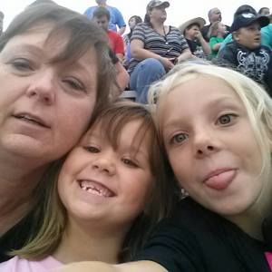 Meet your Posher, Connie