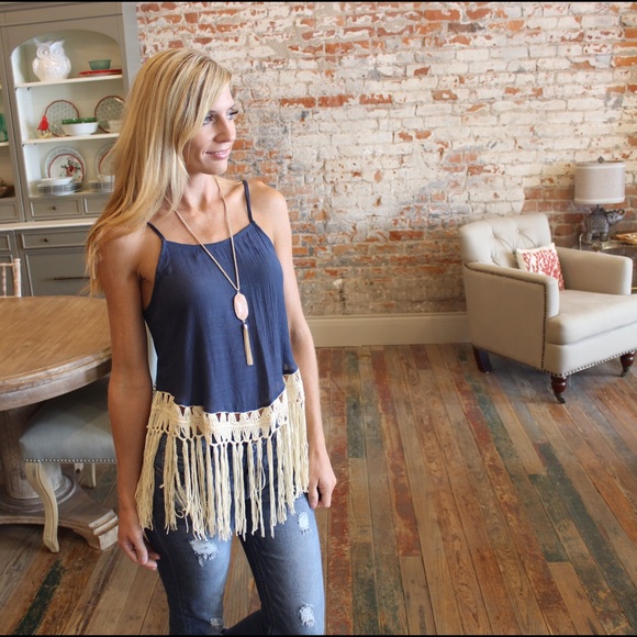 Navy fringe bottom tank - Picture 2 of 3