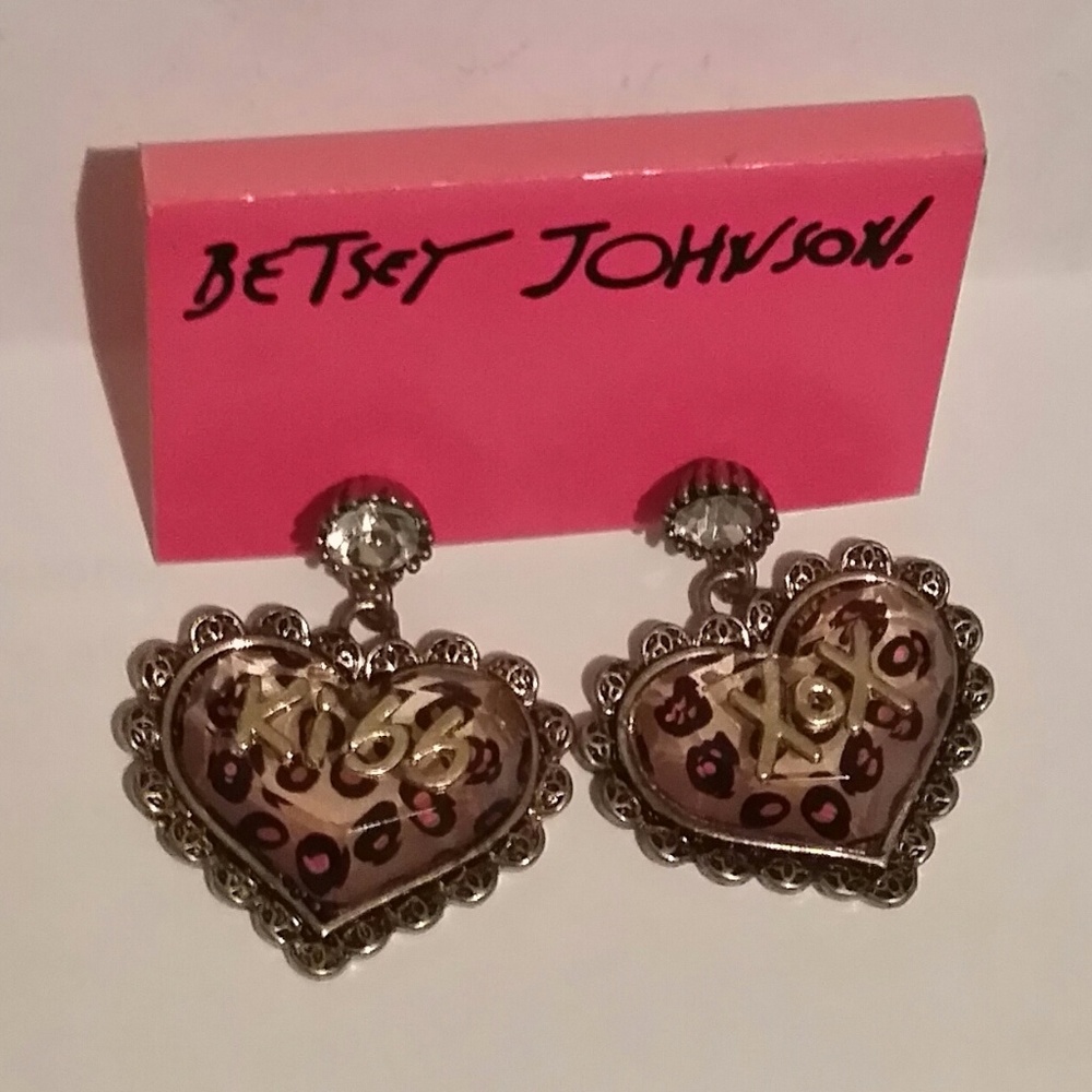 Betsey Johnson kiss xox heart-shaped earrings - Picture 4 of 8