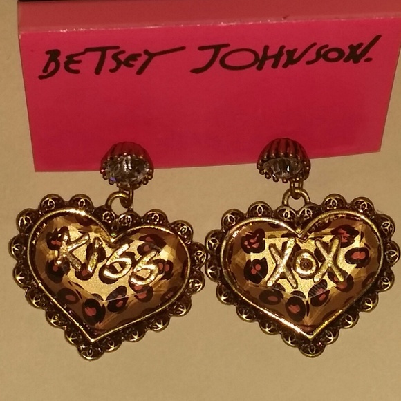 Betsey Johnson kiss xox heart-shaped earrings - Picture 5 of 8