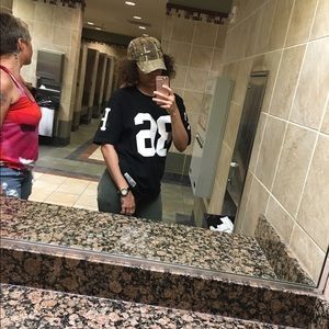 Meet your Posher, Latisha