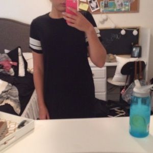 Black jersey tee shirt dress