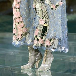 Meet your Posher, Catherine