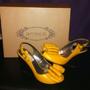RARE... Joyfolie Lou wedges