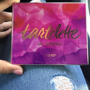 Tartelette in Bloom eyeshadow Palette