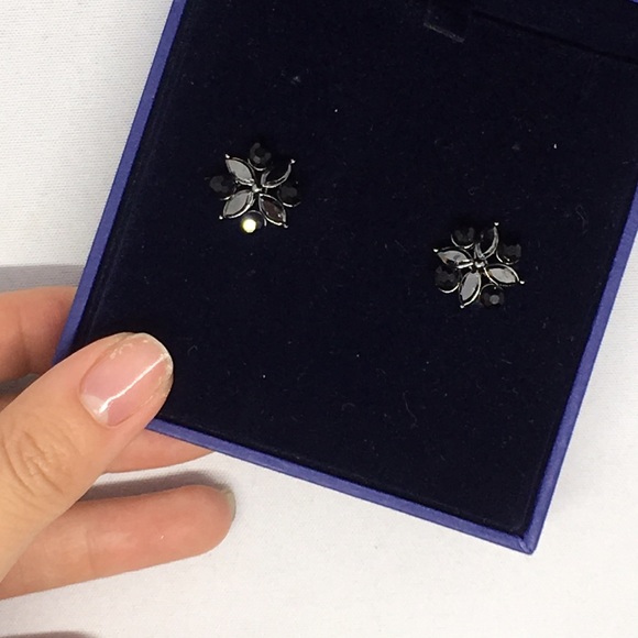 Swarovski Black Crystal Ear Studs - Picture 1 of 2