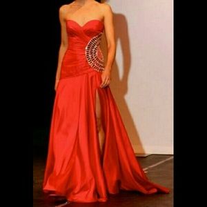 Sherri Hill Red Strapless Tafetta Gown