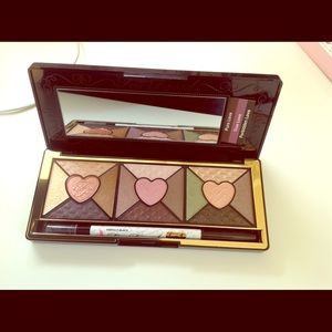 Too Faced Love Palette