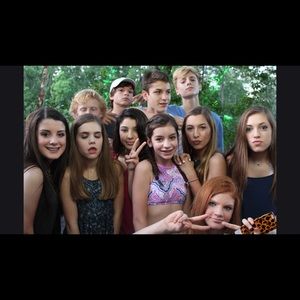 Meet your Posher, Julia